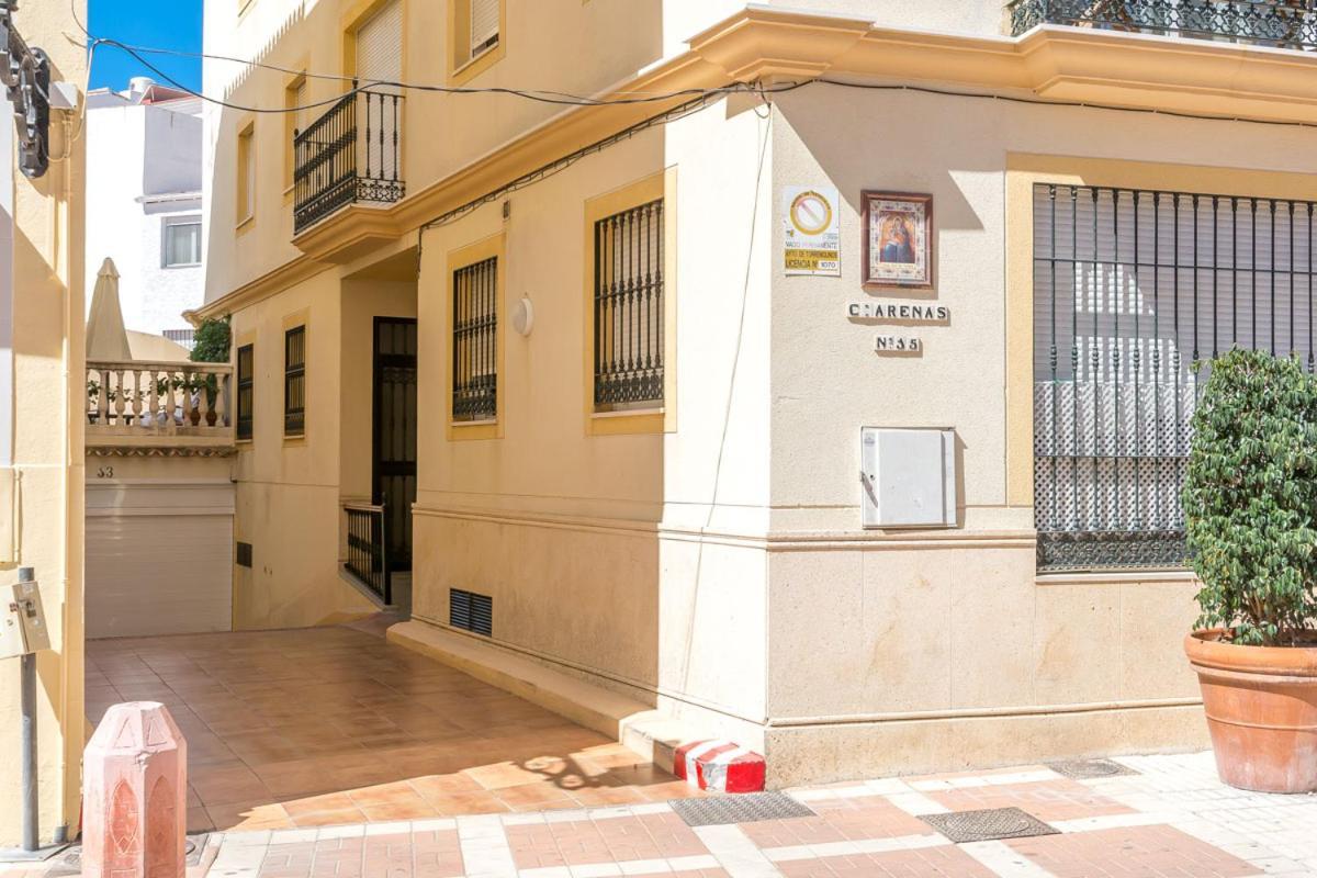 Sf Carihuela Luxury Suite 托雷莫利诺斯 外观 照片