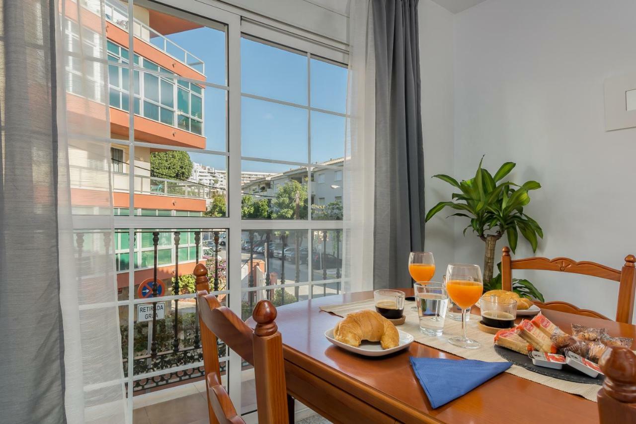 Sf Carihuela Luxury Suite 托雷莫利诺斯 外观 照片